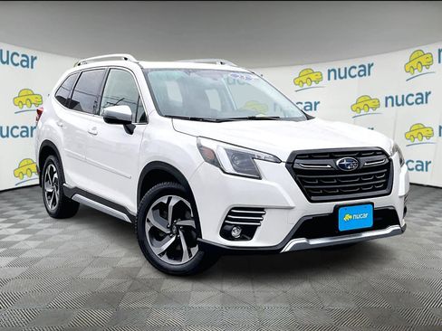 Used 2023 Subaru Forester Touring image 1