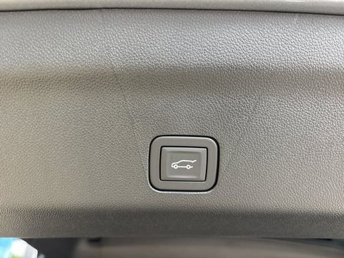 New 2026 Chevrolet Tahoe Premier AWD/4WD image 8