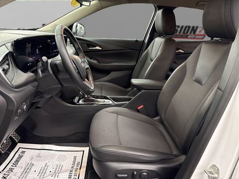 Used 2024 Buick Encore GX Preferred w/ Comfort Package image 9