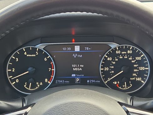 Used 2024 Nissan Altima 2.5 SL FWD image 21