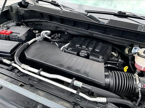 Used 2024 Chevrolet Silverado 1500 LT AWD/4WD image 36