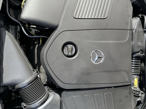 Certified 2025 Mercedes-Benz C 300 4MATIC Sedan image 35