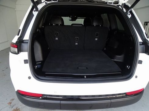 Certified 2023 Jeep Grand Cherokee Altitude image 21