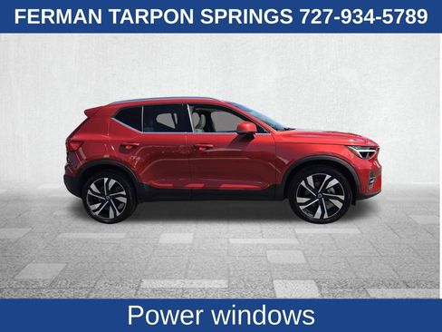 Certified 2023 Volvo XC40 B5 Plus AWD/4WD image 12
