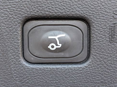 Certified 2024 Ford Edge SEL w/ Convenience Package image 15