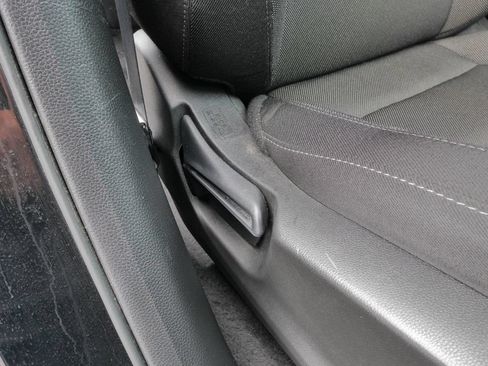 Used 2025 Honda CR-V EX image 13
