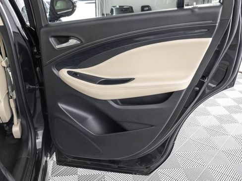 Used 2018 Buick Envision Preferred AWD/4WD image 41