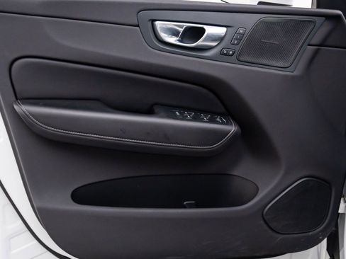 Used 2021 Volvo XC60 T6 Inscription w/ Advanced Package image 12