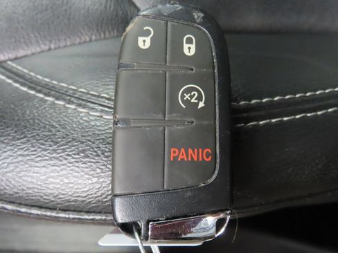 Used 2025 Jeep Compass Limited AWD/4WD image 57