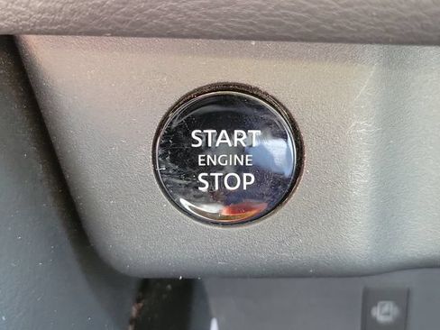 Certified 2024 Nissan Rogue SL w/ SL Premium Package FWD image 21