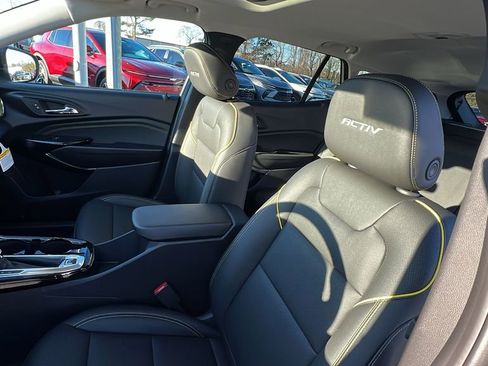 New 2026 Chevrolet Trax ACTIV w/ Sunroof Package image 14