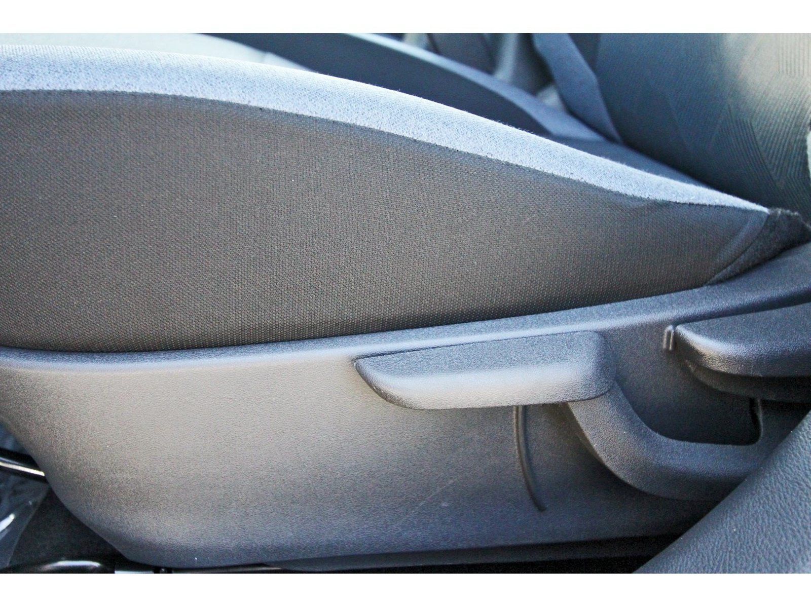 Certified 2025 Nissan Versa SV w/ Trunk Package FWD image 27