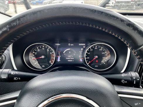 Used 2019 Jeep Compass Limited FWD image 18