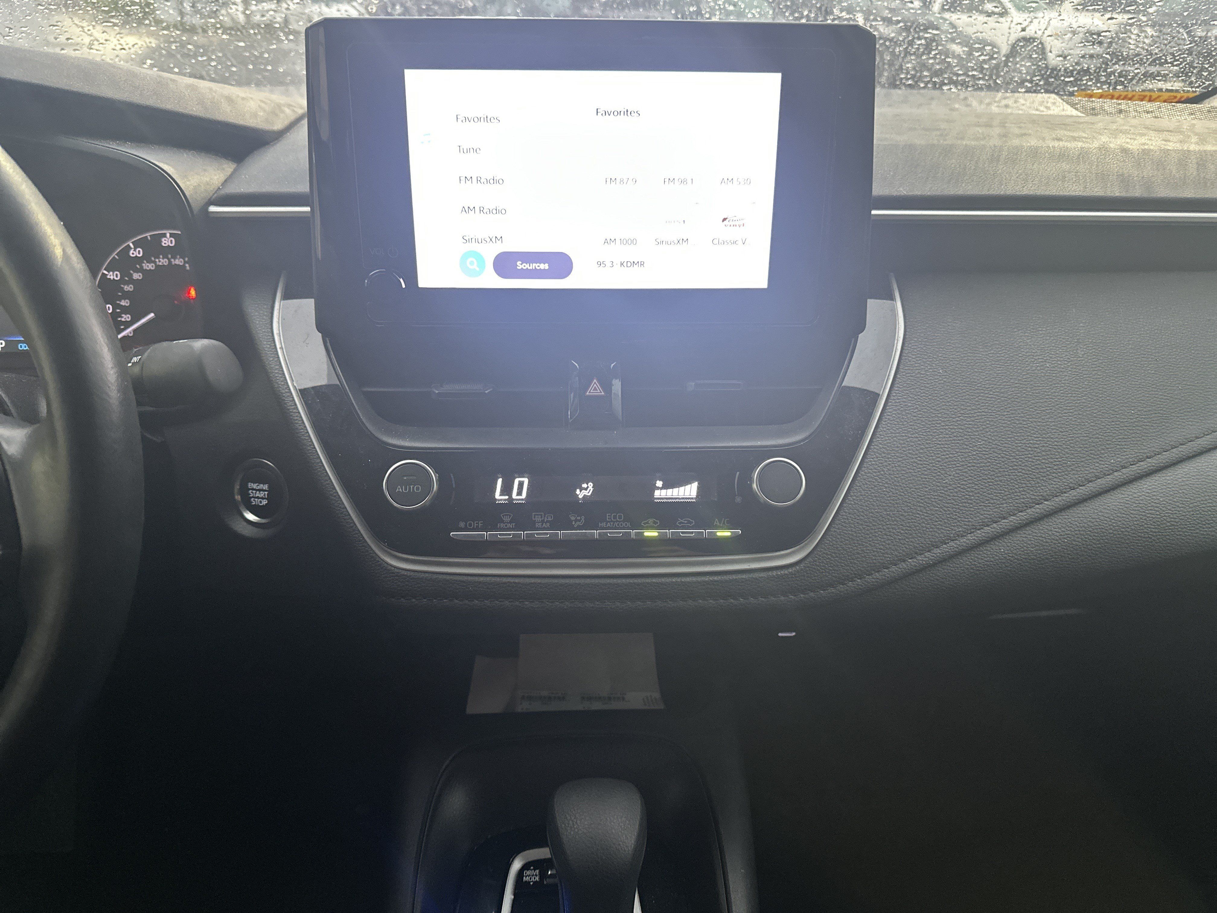 Used 2025 Toyota Corolla SE FWD image 22