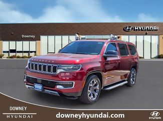 Used 2024 Jeep Wagoneer Series III AWD/4WD video 1