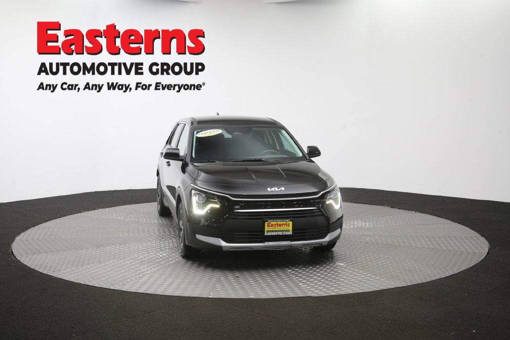 Used 2025 Kia Niro LX FWD image 50