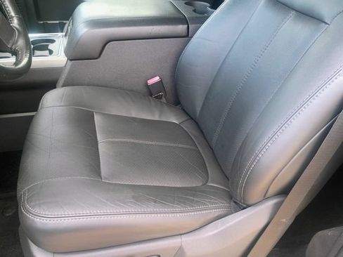 Used 2011 Ford F450 Lariat w/ Lariat Ultimate Pkg AWD/4WD image 34