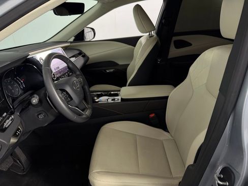 Used 2024 Lexus RX 350 FWD image 23