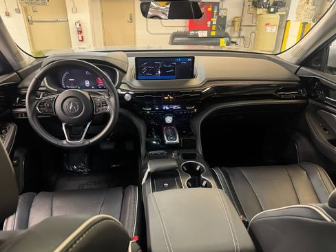 Certified 2024 Acura MDX SH-AWD w/ Advance Package image 15