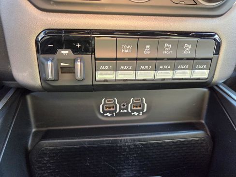 Certified 2022 RAM 2500 Big Horn w/ Level C Equiment Group image 26