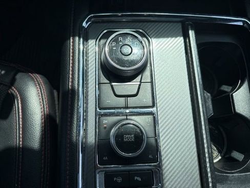 Used 2020 Ford Expedition Limited w/ Equipment Group 303A AWD/4WD image 18