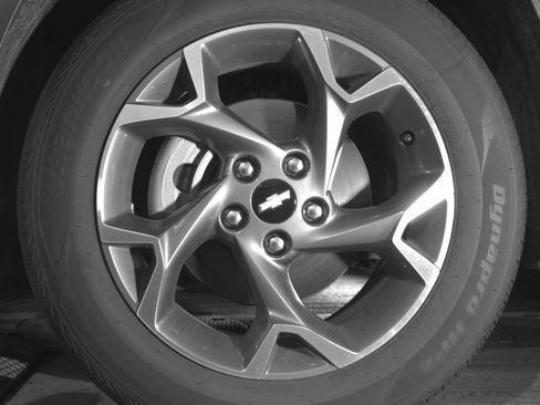 Used 2025 Chevrolet Trax LT FWD image 12