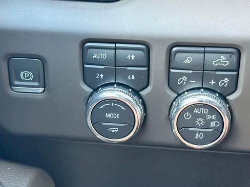 Used 2024 GMC Sierra 1500 Denali w/ Denali Reserve Package image 23