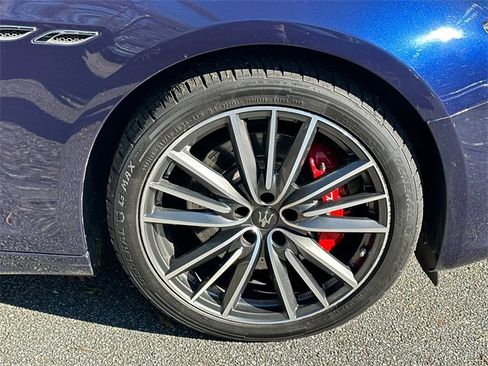 Used 2020 Maserati Ghibli S image 12