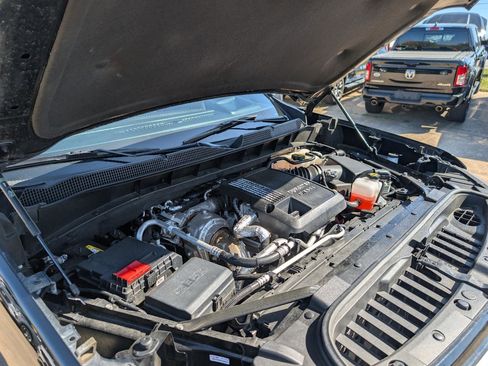 Used 2022 Chevrolet Silverado 1500 High Country w/ High Country Premium Package image 12