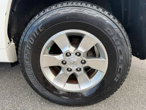 Used 2010 Toyota 4Runner SR5 AWD/4WD image 34