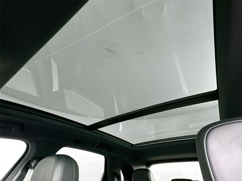 Certified 2026 Porsche Cayenne E-Hybrid AWD/4WD image 35