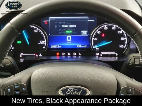 Used 2024 Ford Maverick Lariat w/ Black Appearance Package FWD image 30