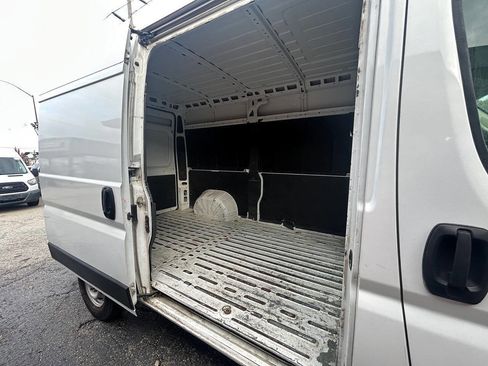 Used 2019 RAM ProMaster 2500 FWD image 4