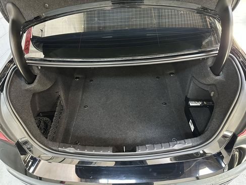 Used 2017 BMW 330i xDrive Sedan AWD/4WD image 12