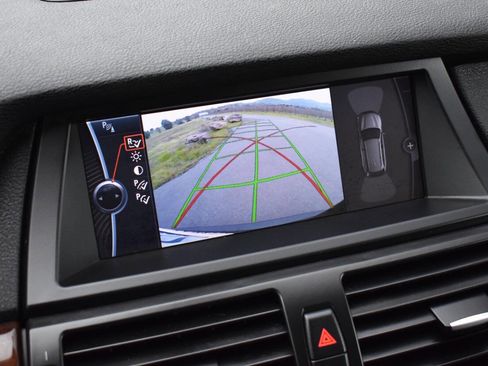 Used 2010 BMW X5 xDrive30i image 23