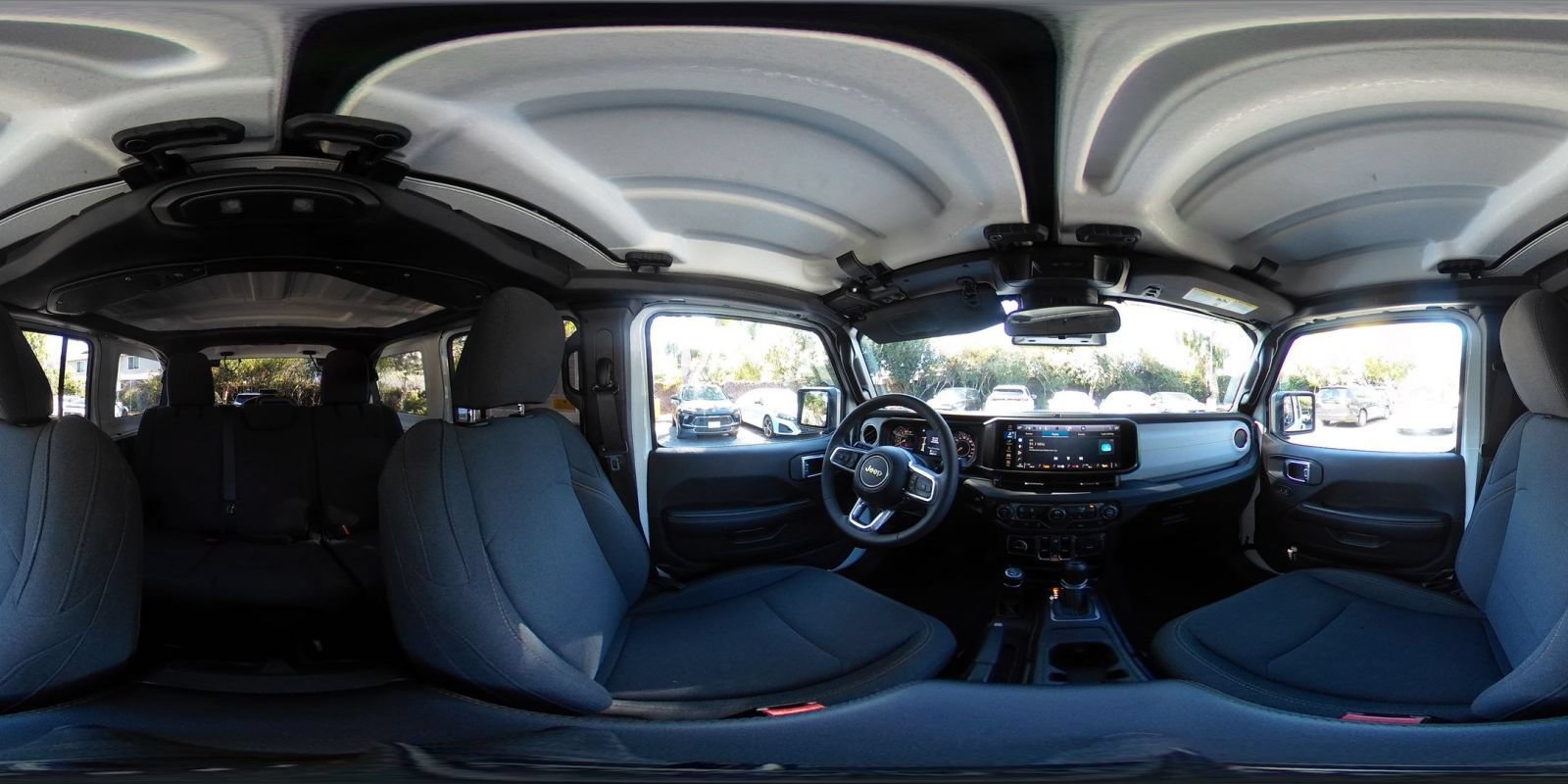 Used 2025 Jeep Wrangler Unlimited Sahara AWD/4WD image 42