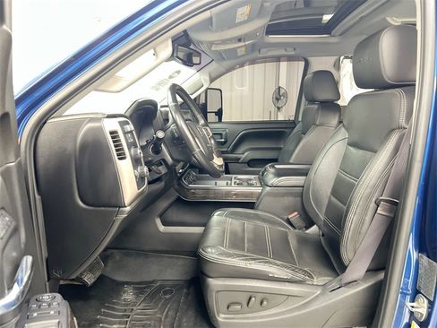 Used 2015 GMC Sierra 3500 Denali w/ Duramax Plus Package image 18