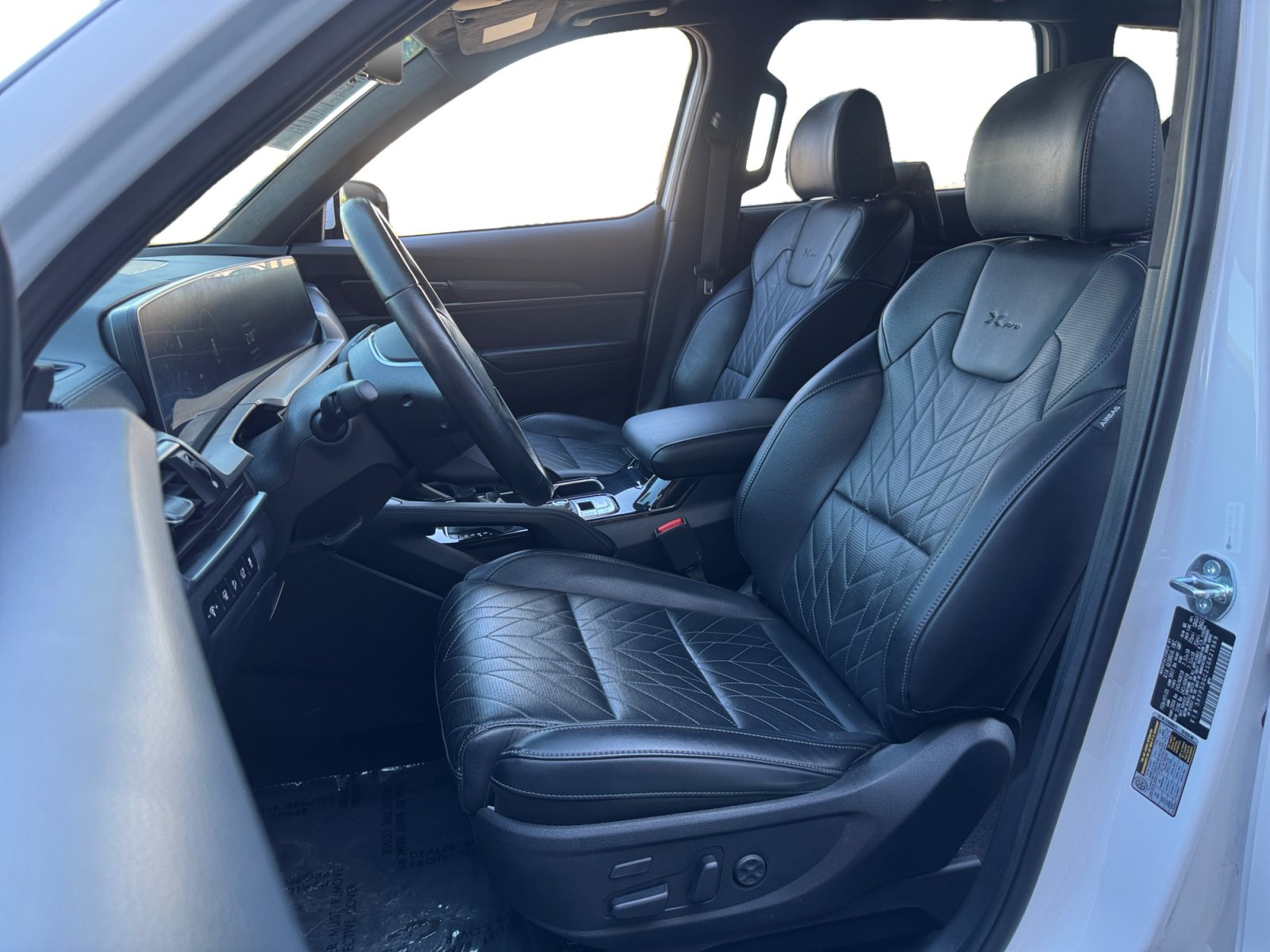 Used 2025 Kia Telluride SX Prestige X-Pro AWD/4WD image 9