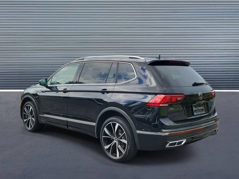 Used 2024 Volkswagen Tiguan SEL R-Line AWD/4WD image 4