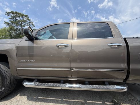 Used 2015 Chevrolet Silverado 2500 LTZ w/ Z71 Package, Off-Road AWD/4WD image 30