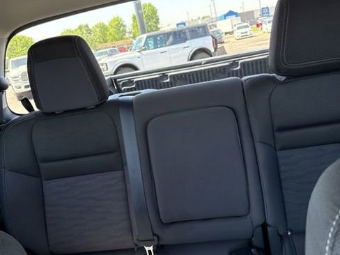 Used 2024 Nissan Frontier SV RWD image 19
