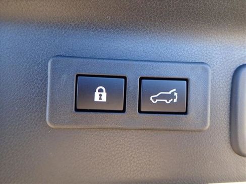 New 2026 Subaru Forester Premium w/ Base/Premium Package image 9