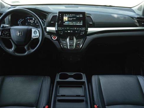 Used 2023 Honda Odyssey Touring image 27