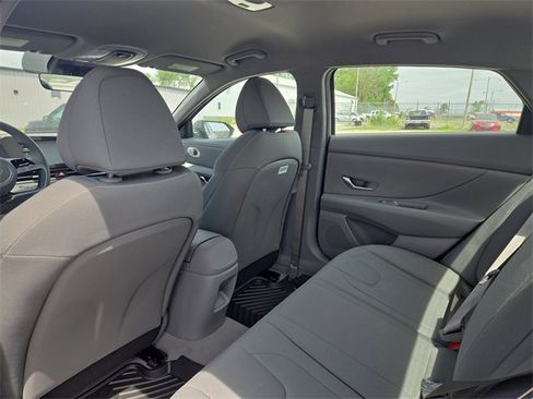 New 2025 Hyundai Elantra Blue image 28