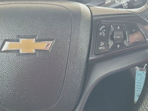 Used 2020 Chevrolet Trax LS image 21