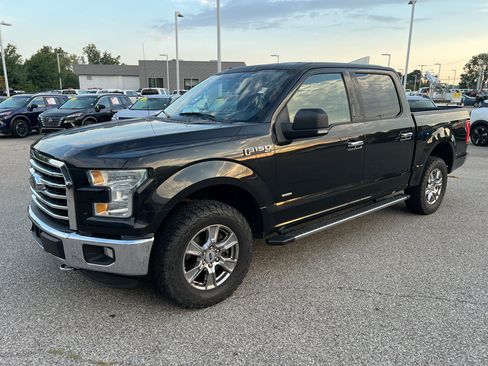 Used 2015 Ford F150 XLT w/ Equipment Group 302A Luxury AWD/4WD image 3
