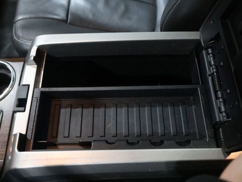 Used 2014 Ford F150 Lariat w/ Lariat Chrome Package image 31