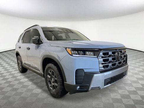New 2026 Honda Pilot TrailSport image 9