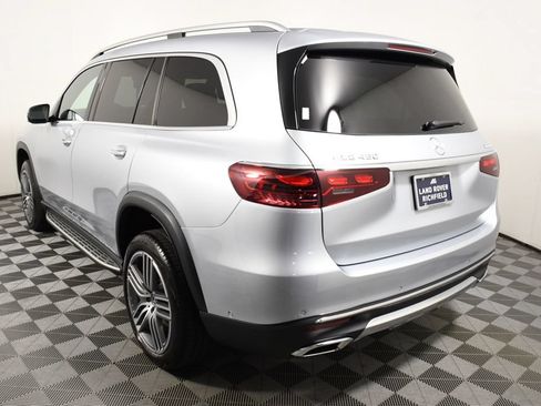 Used 2024 Mercedes-Benz GLS 450 4MATIC image 4