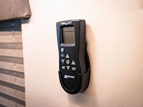 Used 2022 Mercedes-Benz Sprinter 3500 image 55